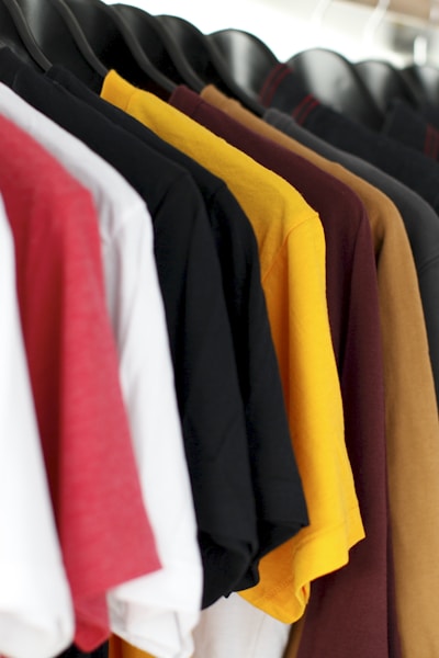 レザークラフトの道具と糸